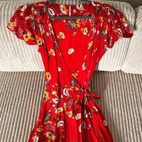 Free People Maxi Red Floral Tie Wrap Dress - Size Small - Picture 2 of 10